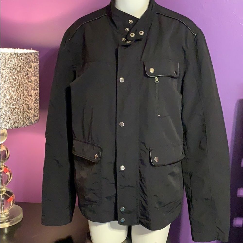 Men’s Max slim fit rain jacket. EU size XL